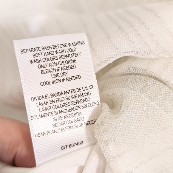 Gabby Skye white medium layered quarter sleeves tie front - Picture 5 of 8